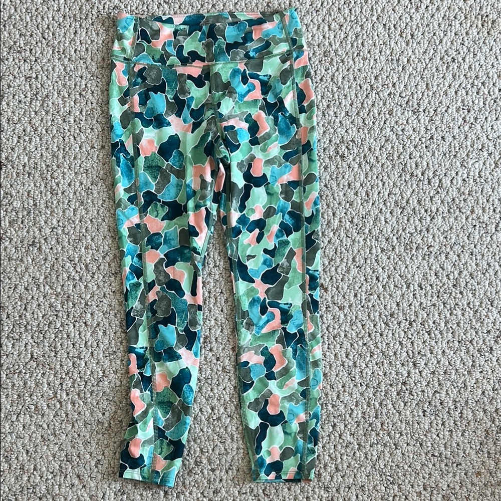 Green and Blue Leggings with Dynamic Pattern